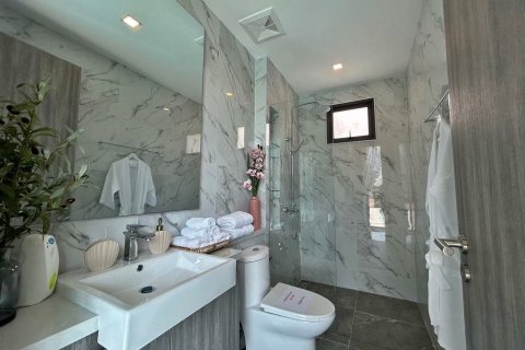 Penthouse in Pattaya, Thailand 4 bedrooms № 161420 - photo 12