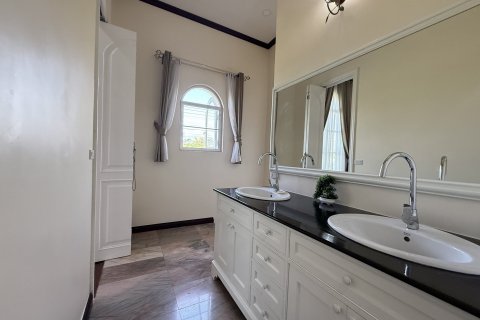 House in Hang Dong, Thailand 6 bedrooms № 138990 - photo 17