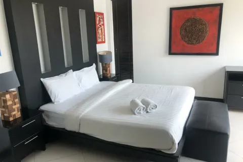 Villa in Pattaya, Thailand 4 bedrooms № 156528 - photo 8