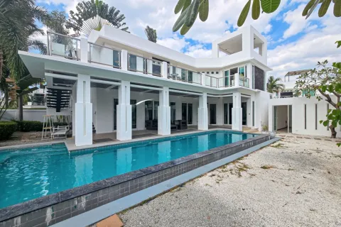 Вилла в Паттайе, Таиланд с 4 спальнями № 156528 - фото 15