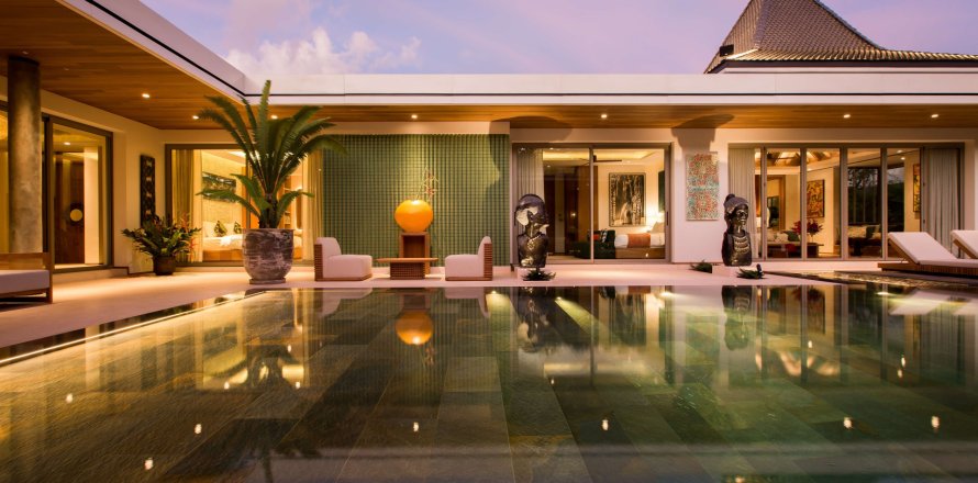 Villa in Phuket, Thailand 5 bedrooms № 156525