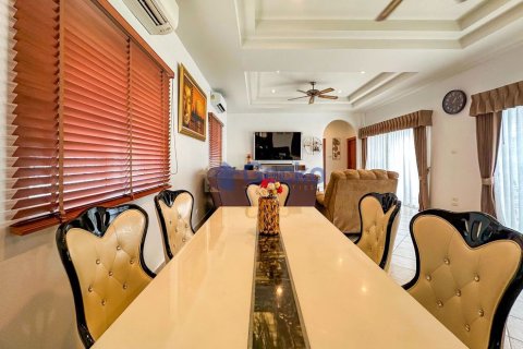 บ้านในพัทยา, ประเทศไทย 5 ห้องนอน № 196908 - รูปถ่าย 8
