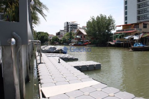 Condo in Pattaya, Thailand, 2 bedrooms № 196910 - photo 11