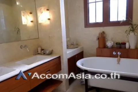 Haus in Bang Kapi, Bangkok, Thailand 5 Schlafzimmer № 217695 - Foto 4