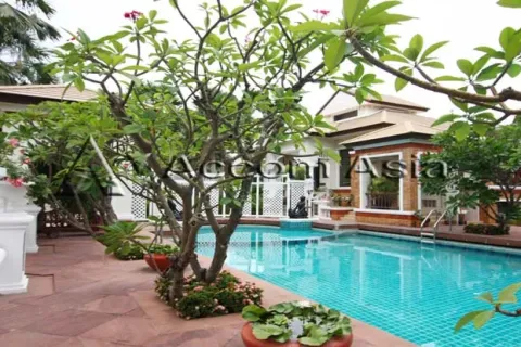 Haus in Bang Kapi, Bangkok, Thailand 5 Schlafzimmer № 217695 - Foto 12
