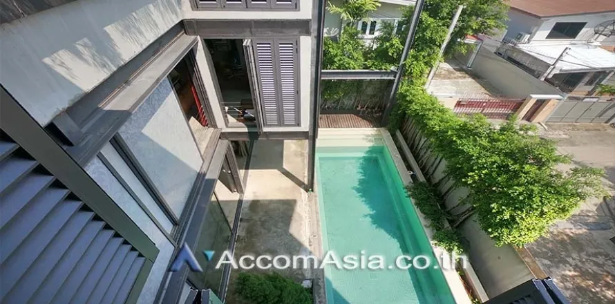 Haus in Watthana, Bangkok, Thailand 6 Schlafzimmer № 216201