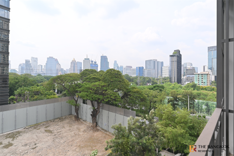 Condo in Bangkok, Thailand, 2 bedrooms  № 189852 - photo 3