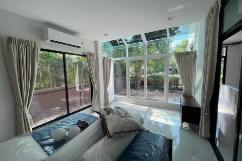 House in Sai Mai, Bangkok, Thailand 4 bedrooms № 163002 - photo 14