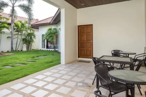 Villa in Pattaya, Thailand 2 bedrooms № 163008 - photo 11