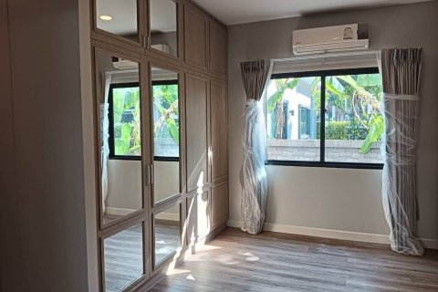 House in Ban Lam Luk Ka, Thailand 5 bedrooms № 163003 - photo 24