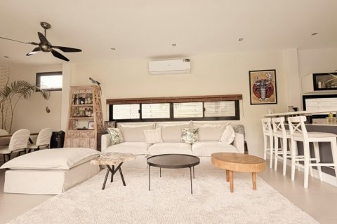 Villa in Ko Samui, Thailand 4 bedrooms № 163005 - photo 7