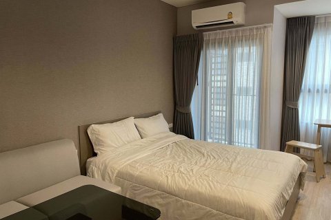 Студия в кондо в Кхлонг Сане, Бангкок, Таиланд № 173200