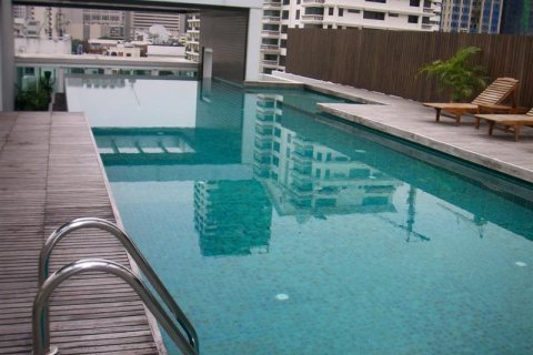 Кондоминиум с 2 спальнями в Бангкоке, Таиланд № 143198 - фото 16