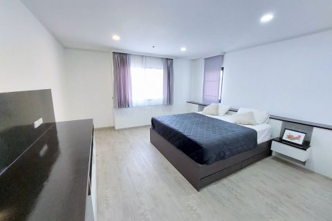 Condo à Bangkok, Thaïlande, 3 chambres  № 143196 - photo 15