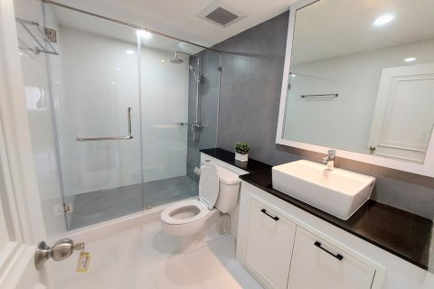Condo à Bangkok, Thaïlande, 3 chambres  № 143196 - photo 30