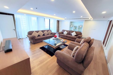 Condo à Bangkok, Thaïlande, 3 chambres  № 143196 - photo 2