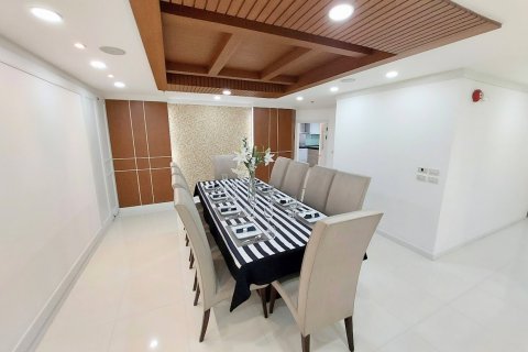 Condo à Bangkok, Thaïlande, 3 chambres  № 143196 - photo 8