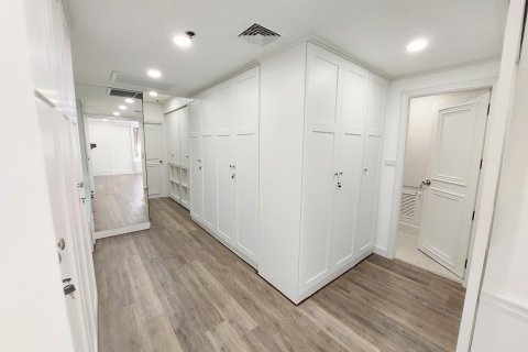 Condo à Bangkok, Thaïlande, 3 chambres  № 143196 - photo 19