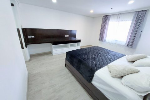 Condo à Bangkok, Thaïlande, 3 chambres  № 143196 - photo 22