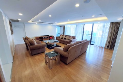 Condo à Bangkok, Thaïlande, 3 chambres  № 143196 - photo 1
