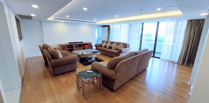 Condo à Bangkok, Thaïlande, 3 chambres  № 143196