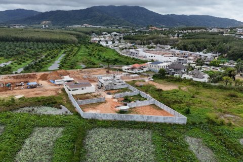 Land in Phuket, Thailand 2720 sq.m. № 147537 - photo 1
