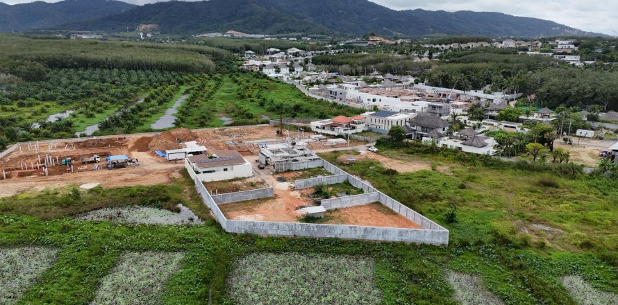 Land in Phuket, Thailand 2720 sq.m. № 147537