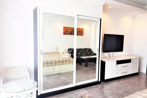 Condo in Pattaya, Thailand, 3 bedrooms  № 145550 - photo 3