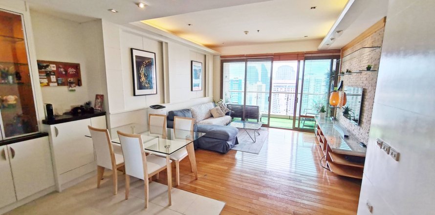 Condo in Bangkok, Thailand, 2 bedrooms  № 180810