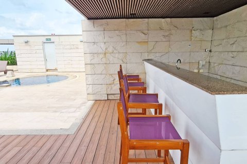 Condo in Bangkok, Thailand, 2 bedrooms  № 180810 - photo 30