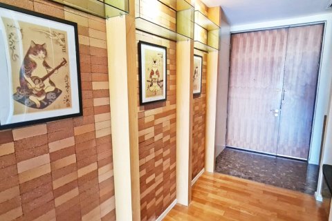 Condo in Bangkok, Thailand, 2 bedrooms  № 180810 - photo 23
