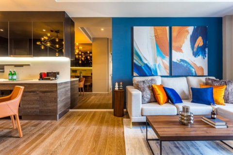 Condo in Bangkok, Thailand, 1 bedroom  № 180813 - photo 4