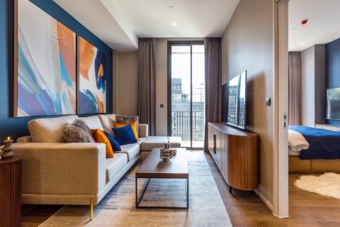 Condo in Bangkok, Thailand, 1 bedroom  № 180813 - photo 2