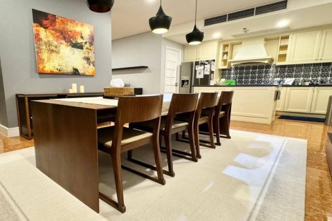 Condo in Bangkok, Thailand, 3 bedrooms  № 180808 - photo 4