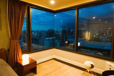 Condo in Bangkok, Thailand, 3 bedrooms  № 180808 - photo 22