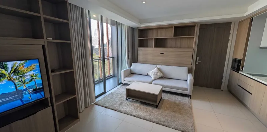 Studio in the Condo in Watthana, Bangkok, Thailand  № 170625