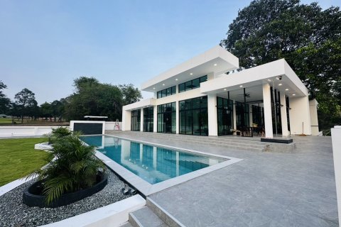 Вилла в Паттайе, Таиланд с 4 спальнями  № 170623 - фото 3