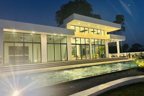 Вилла в Паттайе, Таиланд с 4 спальнями  № 170623 - фото 14