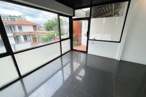 Townhouse in Prawet, Bangkok, Thailand 5 bedrooms № 170627 - photo 2