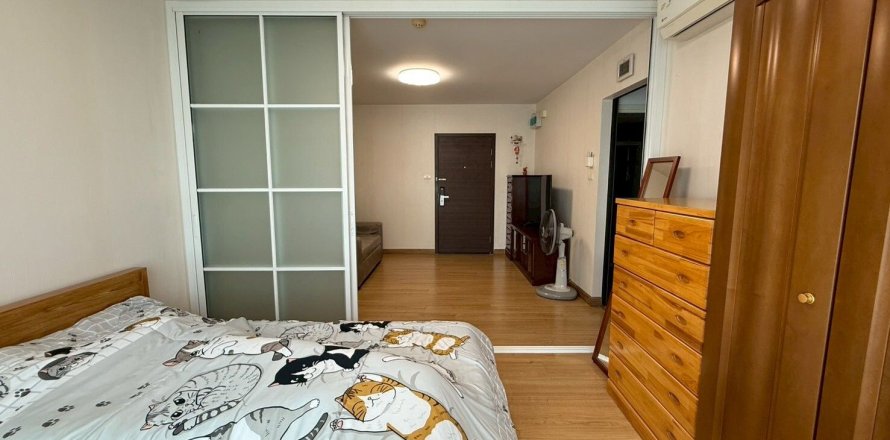 Studio à Bang Na, Bangkok, Thaïlande № 170621