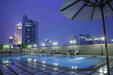 Condo in Bangkok, Thailand, 1 bedroom № 183318 - photo 2