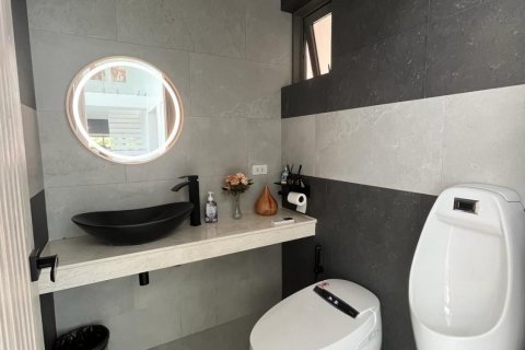 Villa in Ko Samui, Thailand 3 bedrooms № 138217 - photo 24