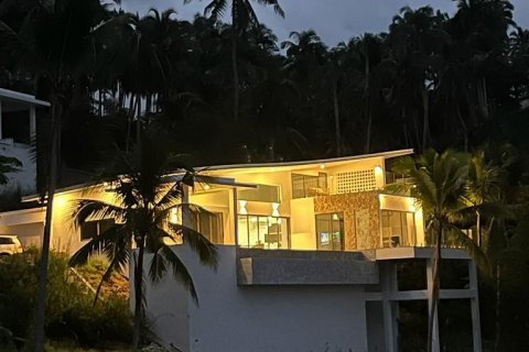 Villa in Ko Samui, Thailand 3 bedrooms № 138217 - photo 28