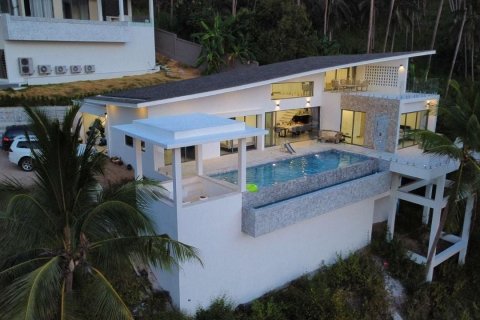 Villa in Ko Samui, Thailand 3 bedrooms № 138217 - photo 1