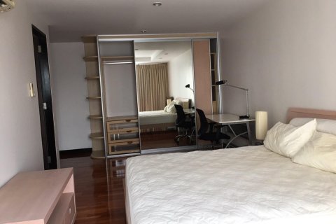 Кондоминиум с 3 спальнями в Ваттхане, Бангкок, Таиланд № 149928 - фото 11