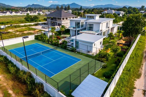 Casa de 4 dormitorios en Hua Hin, Tailandia № 220605