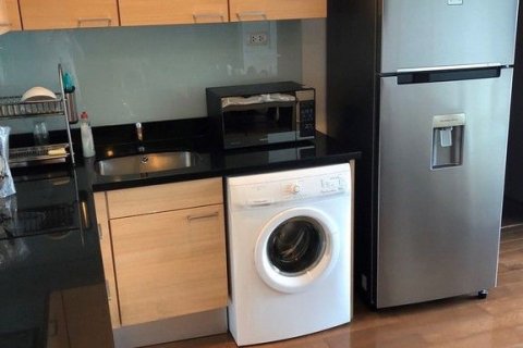 Studio in the Condo in Pathum Wan, Bangkok, Thailand  № 158662 - photo 4