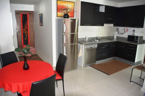 Studio in the Condo in Watthana, Bangkok, Thailand  № 158660 - photo 4