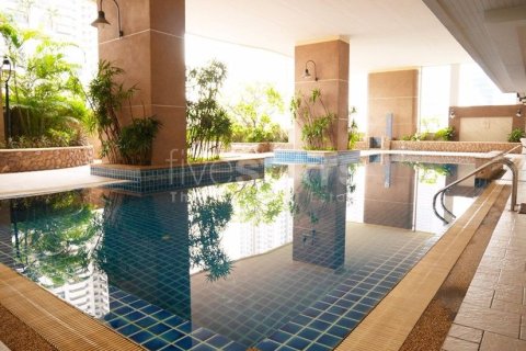 Studio in the Condo in Watthana, Bangkok, Thailand  № 158660 - photo 10