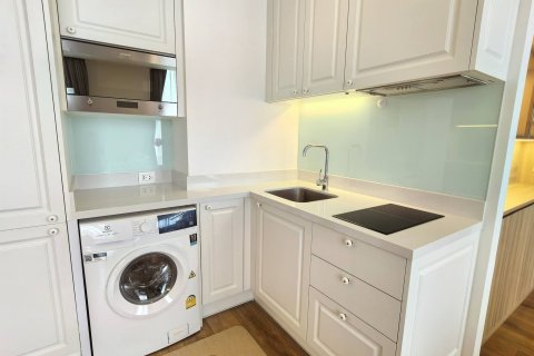 Condo in Watthana, Bangkok, Thailand, 2 bedrooms  № 158663 - photo 5